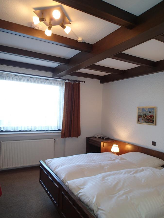 Hotel-Garni Pfeffermuehle Emmerthal Room photo